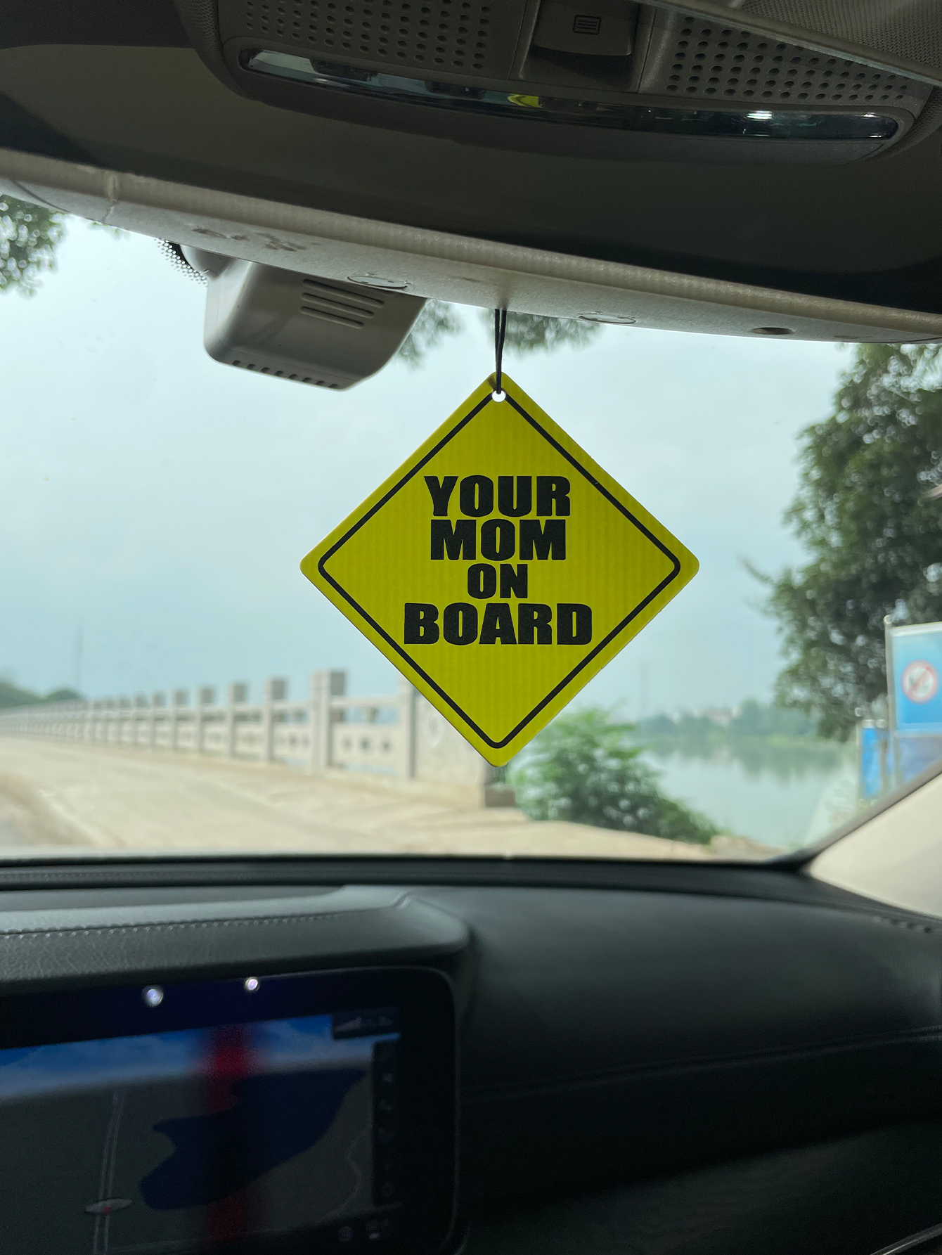 Your Mom on Boar/Hilton Fresh  - Perfume Fragrance Store recension och pris